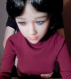 Family friend Ninel made a visit to us.