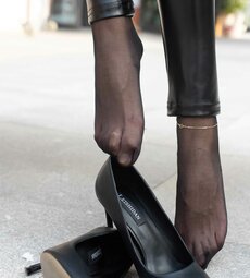 China Beauty Legs and feet 25