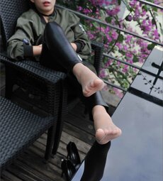 China Beauty Legs and feet 124