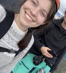 Eirin(28) sexy burnette