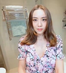 looking makes it hot_79