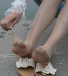 China Beauty Legs and feet 1135