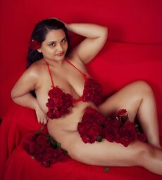 Zoya khan famous randi sonagachi