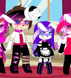 Cousins taking nice family pictures :)