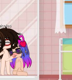 Mi oc, teniendo sexo con sofia y (yo) sofia en la ducha.