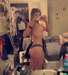 Busty Blonde teen exposed Snap