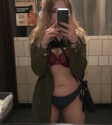 Smoking hot college gym Teen