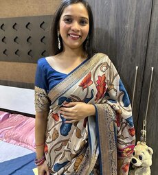 Traditional hot sexy Indian babe