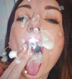 Emilie Carré (etrangeemily / etrangeemilie) cumtribute