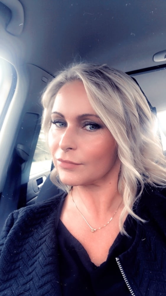 Just a single MILF looking for Sex