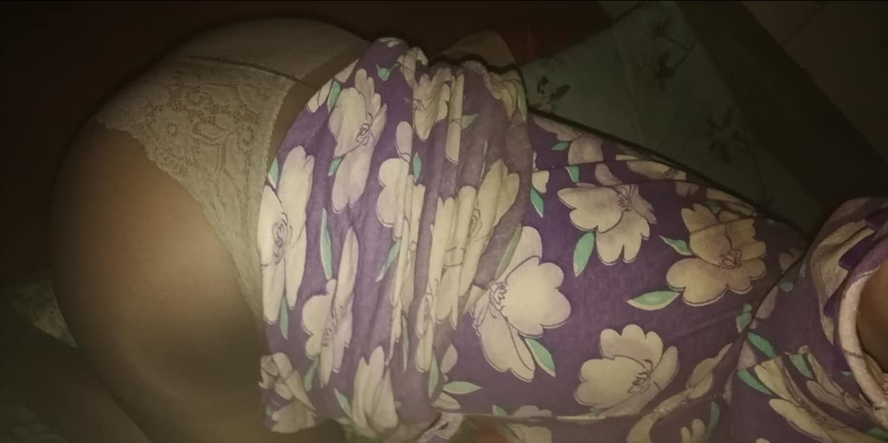 Cute girls, sexy tights and nice butts