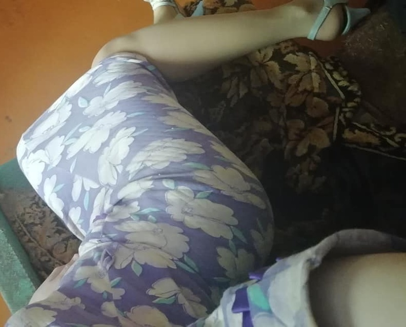 Cute girls, sexy tights and nice butts