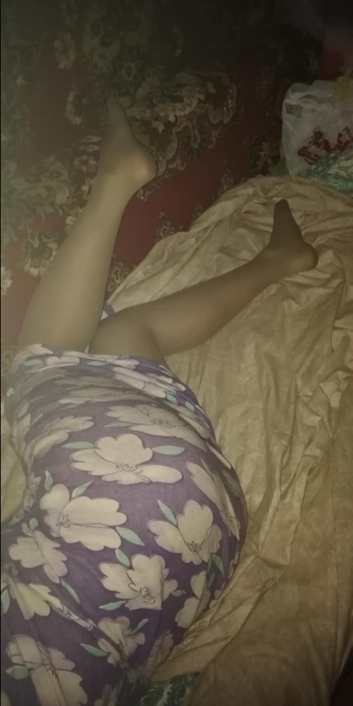 Cute girls, sexy tights and nice butts