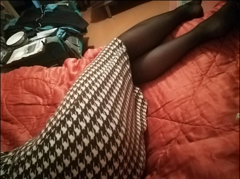 Cute girls, sexy tights and nice butts