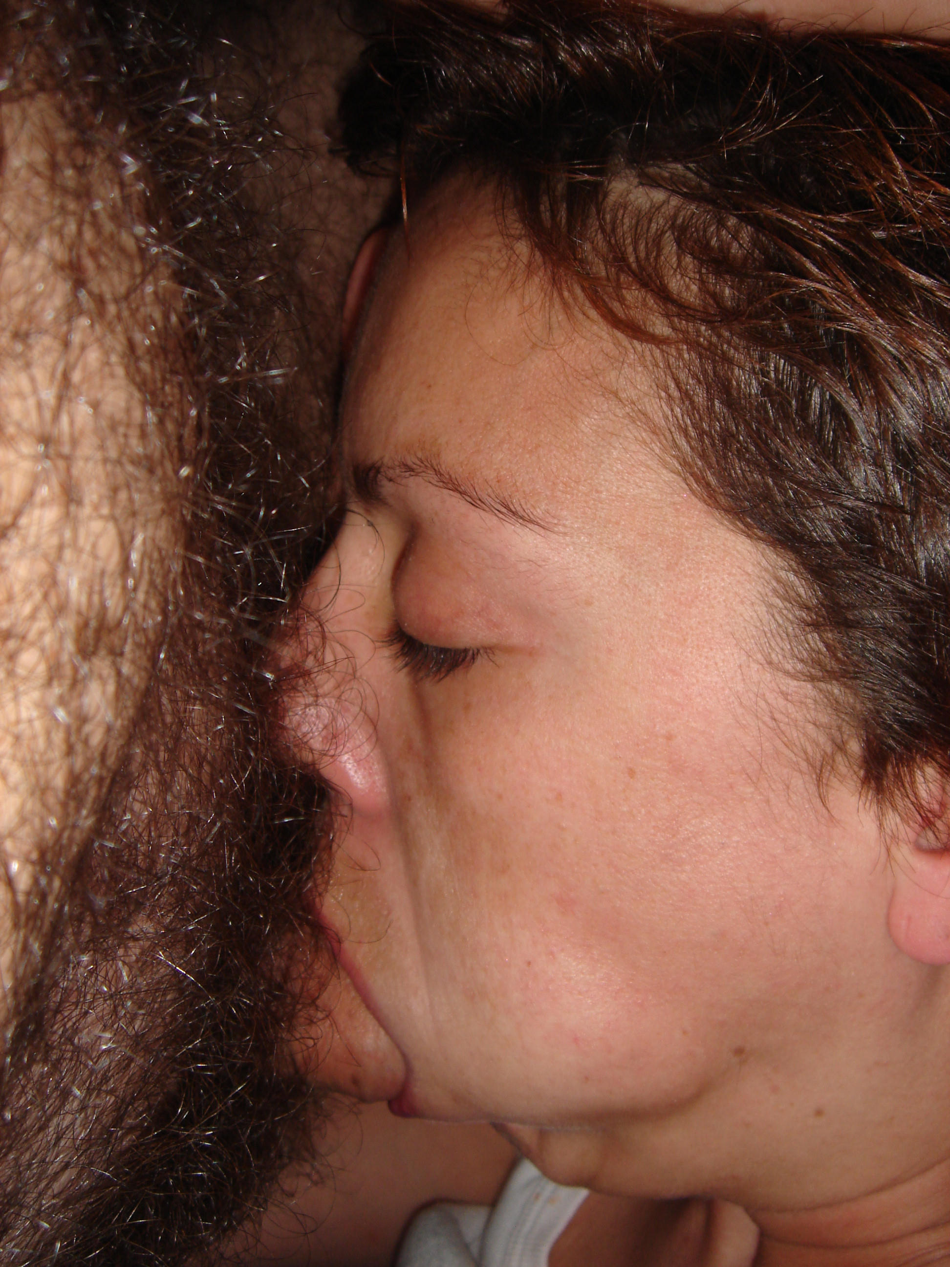 La guarra Sonia valcarcel masturbandose y chupando polla