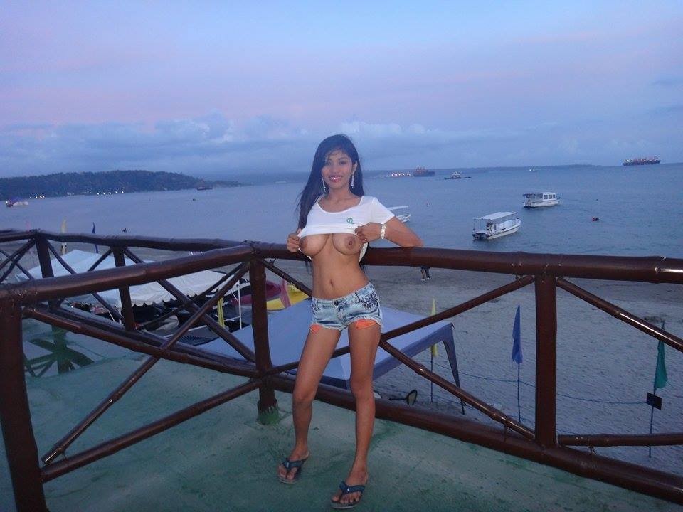 Hot Asian Big Tit Flasher