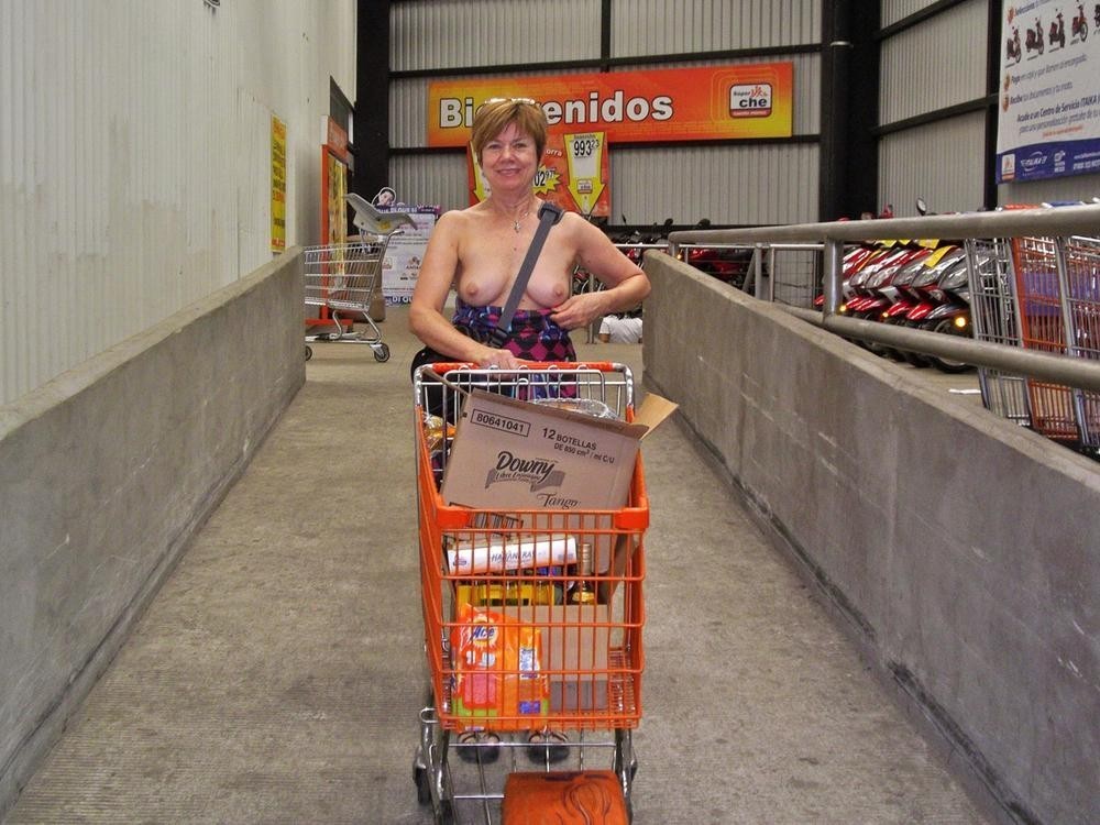 Hot Sexy Canadian Grannie Janet