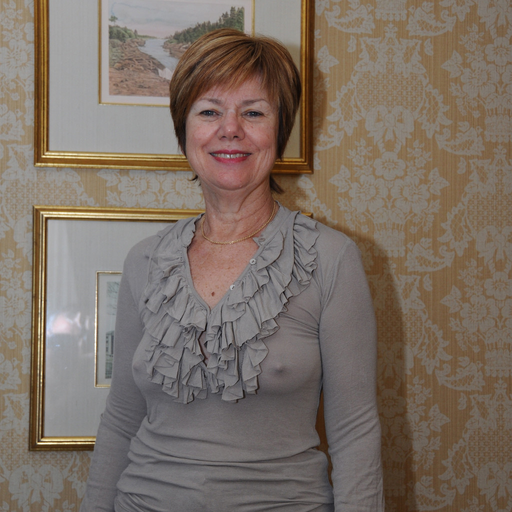 Hot Sexy Canadian Grannie Janet