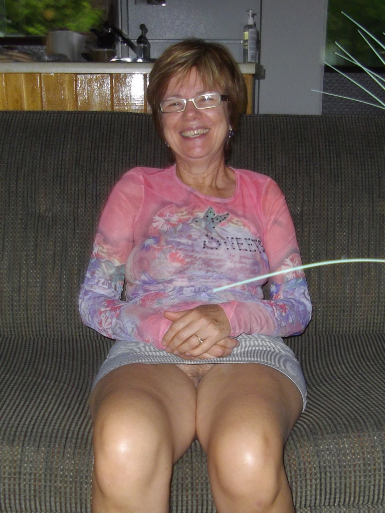 Hot Sexy Canadian Grannie Janet