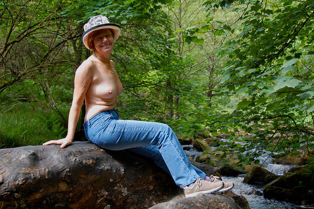 Hot Sexy Canadian Grannie Janet