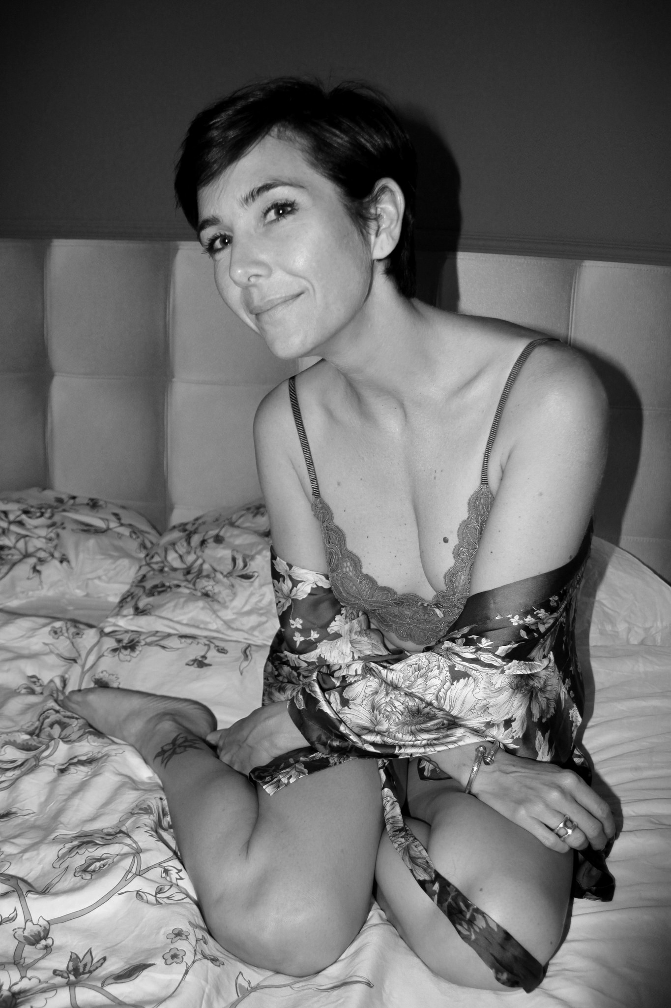 Good Looking Fit Brunette MILF