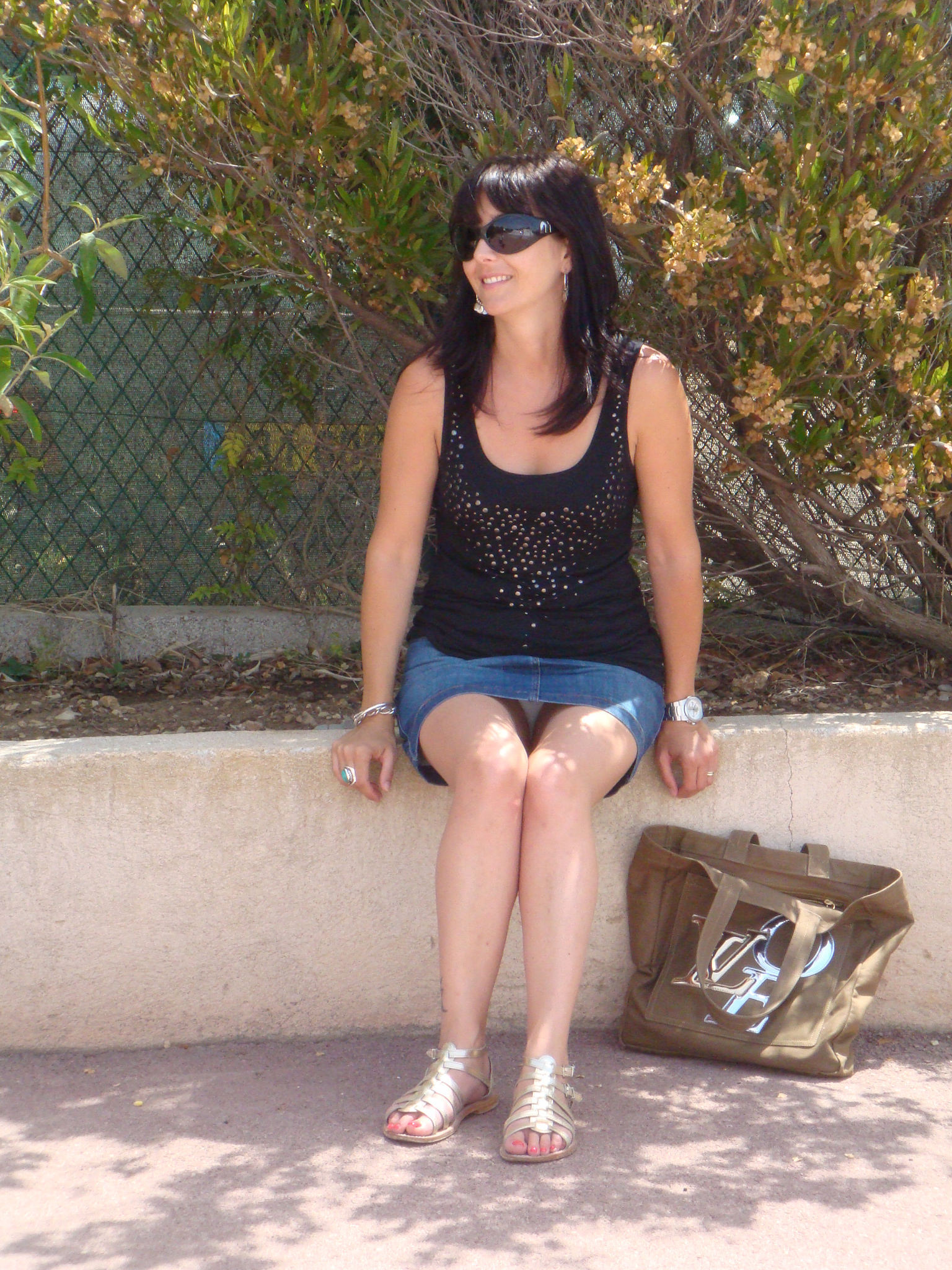 Good Looking Fit Brunette MILF