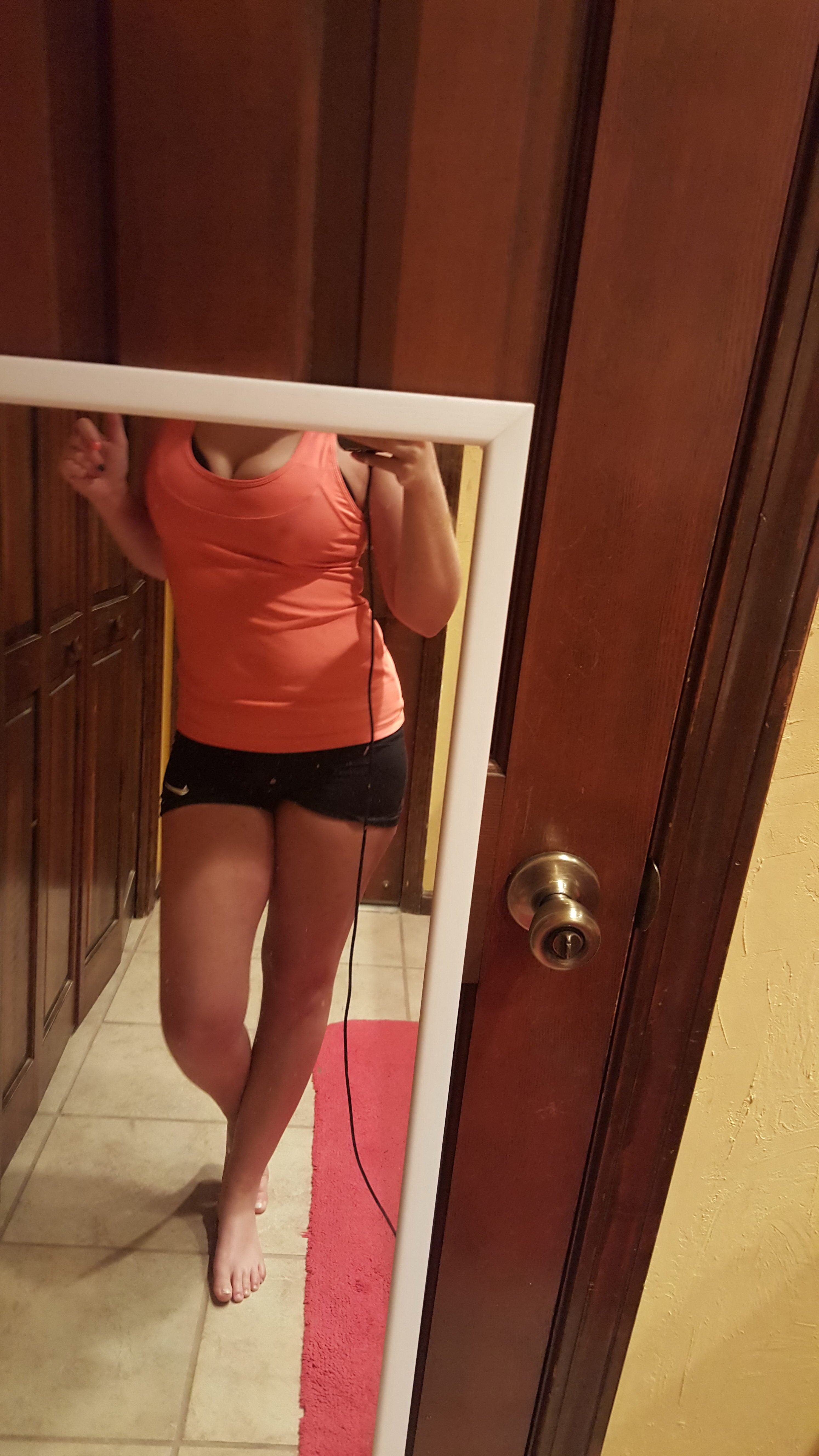 Working At The Gym Selfies