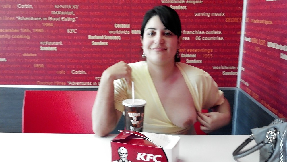 Latina Exhibitionist Naked in Public Flashing