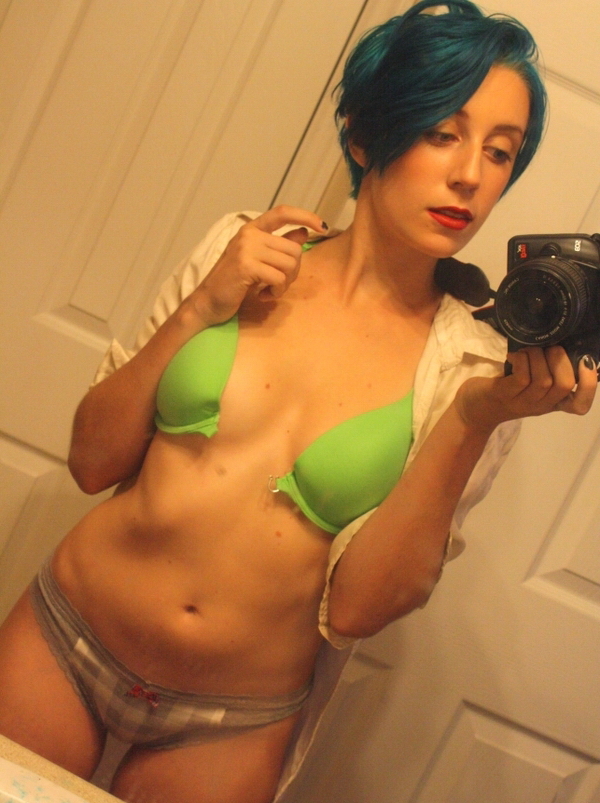 akwardtease Teases The Hell Out of Us