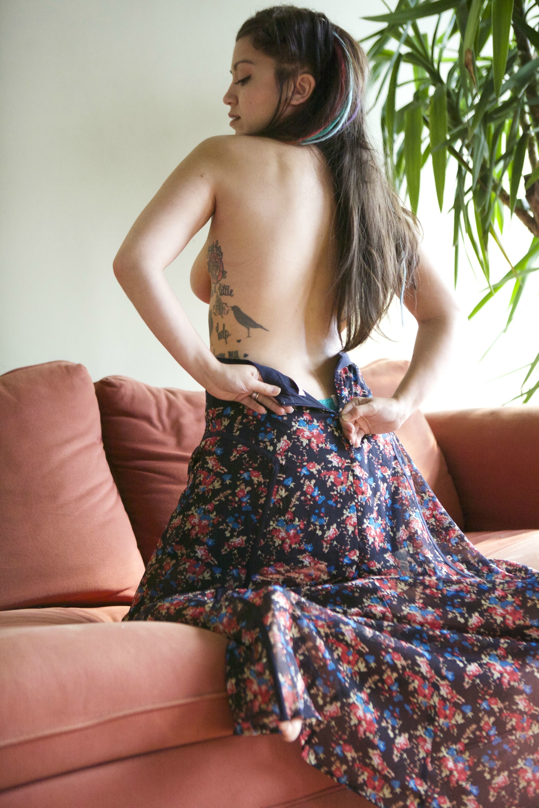 Tat Girl Selfies And Tits