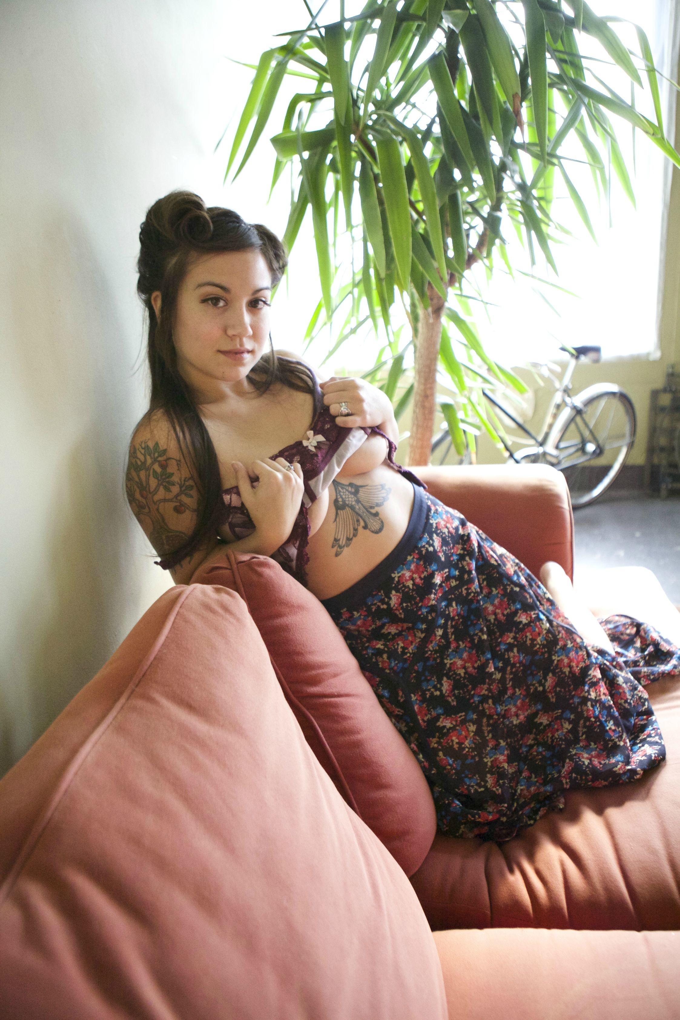 Tat Girl Selfies And Tits