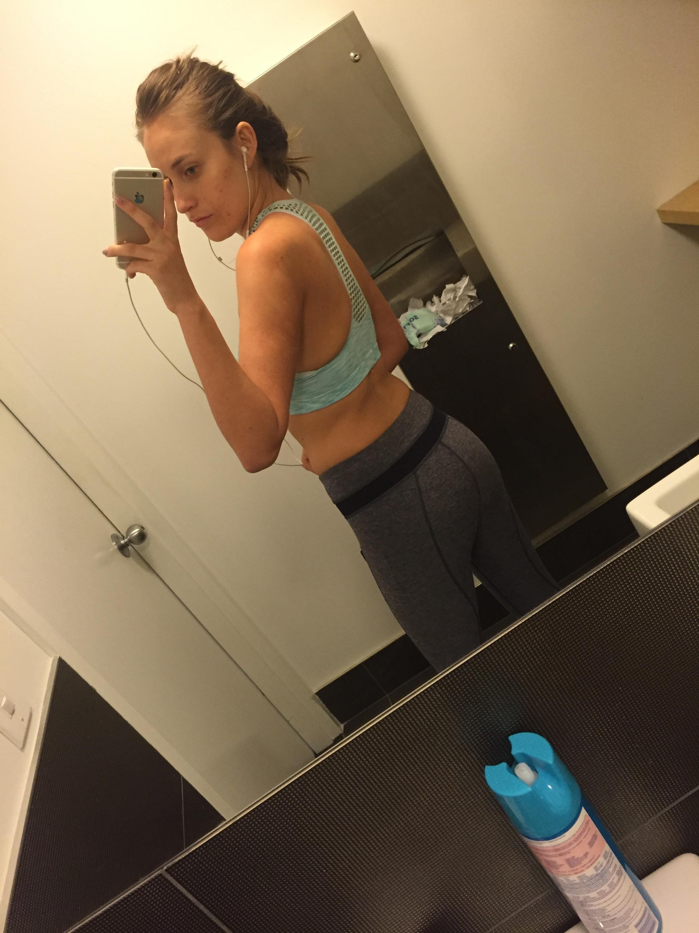 Incredible Selfie Brunette Tanned Babe Wow