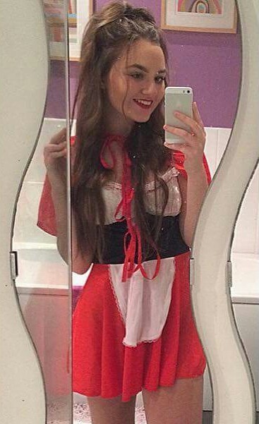 Sexy Brunette Tease Selfies Wow