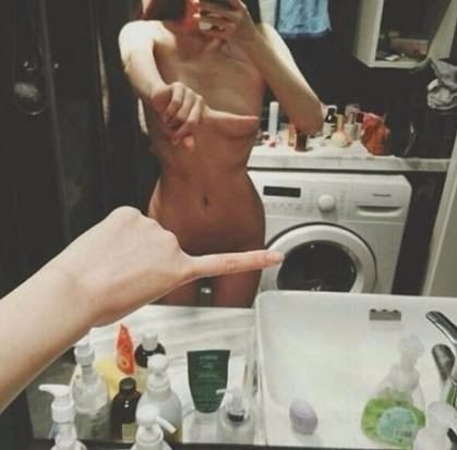 One Finger Selfie Mix