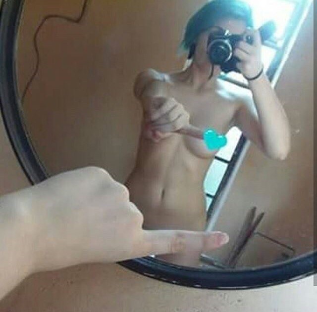 One Finger Selfie Mix