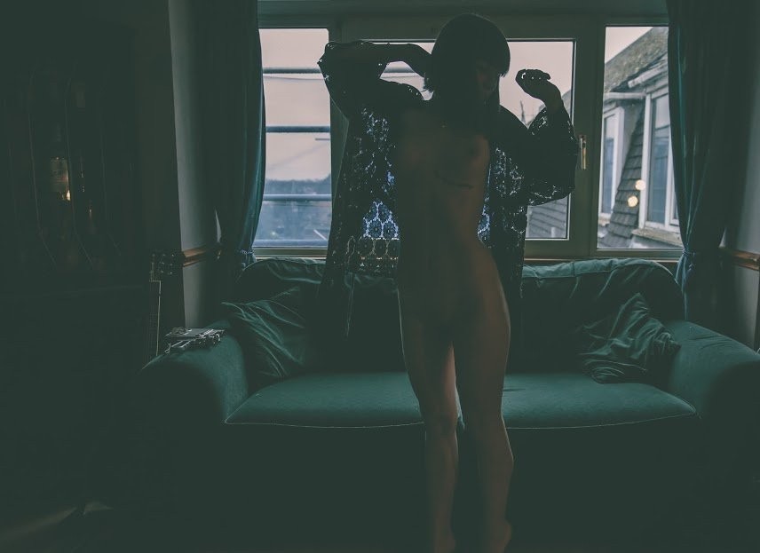 Awesome Bi Girls Selfies With Friends And Solo