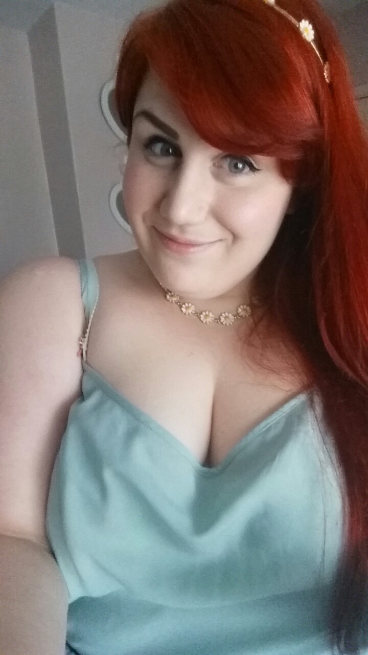 Chunky Big Belly Redhead