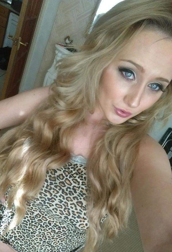 Busty Dream Girl Emma Rachael