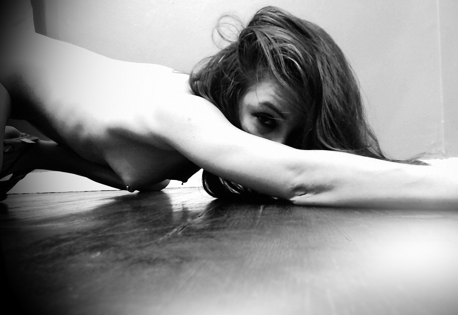 Nice Submissive Girl Shows Her Ass and Feet