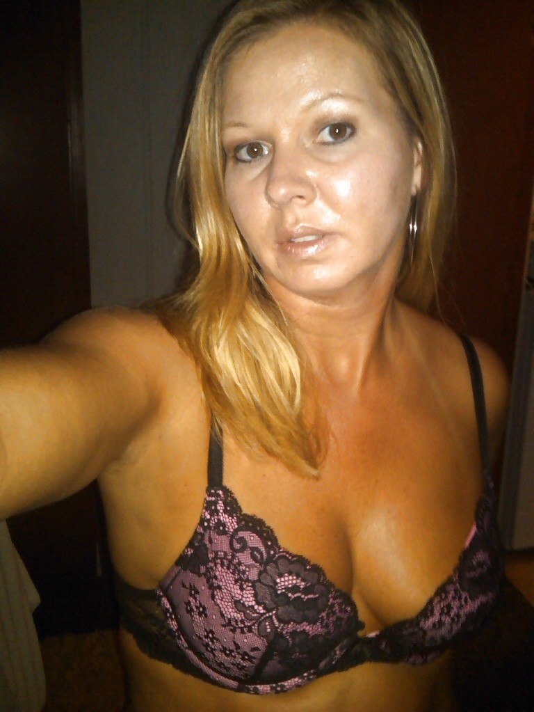 Black Cock Loving Southern MILF