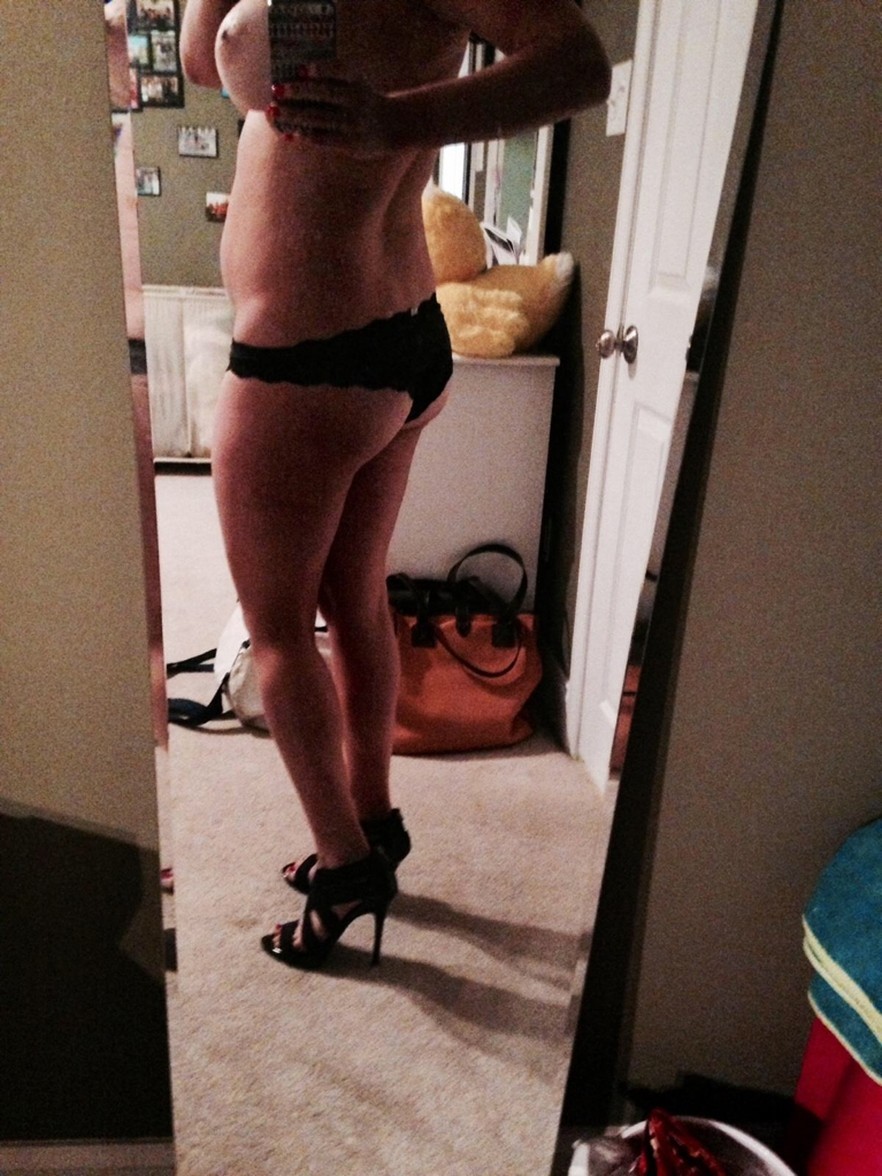 Nice Submissive Tit Girl Hottie