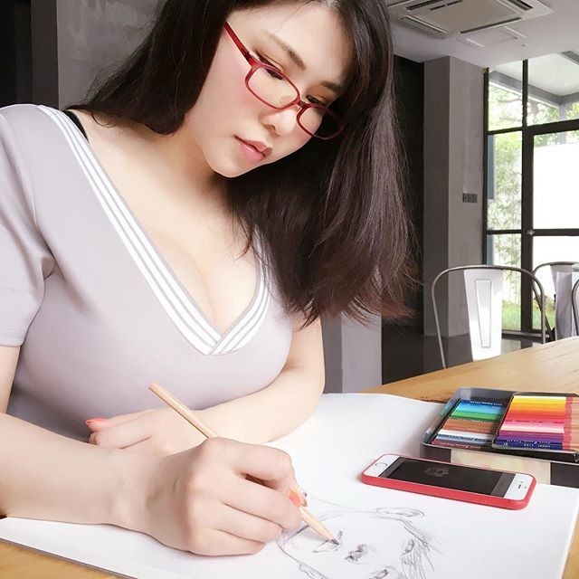 ANRI OKITA Big tits Asian Cleavage Goddess