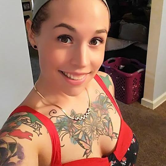 Sydni R Sucks Good Dick