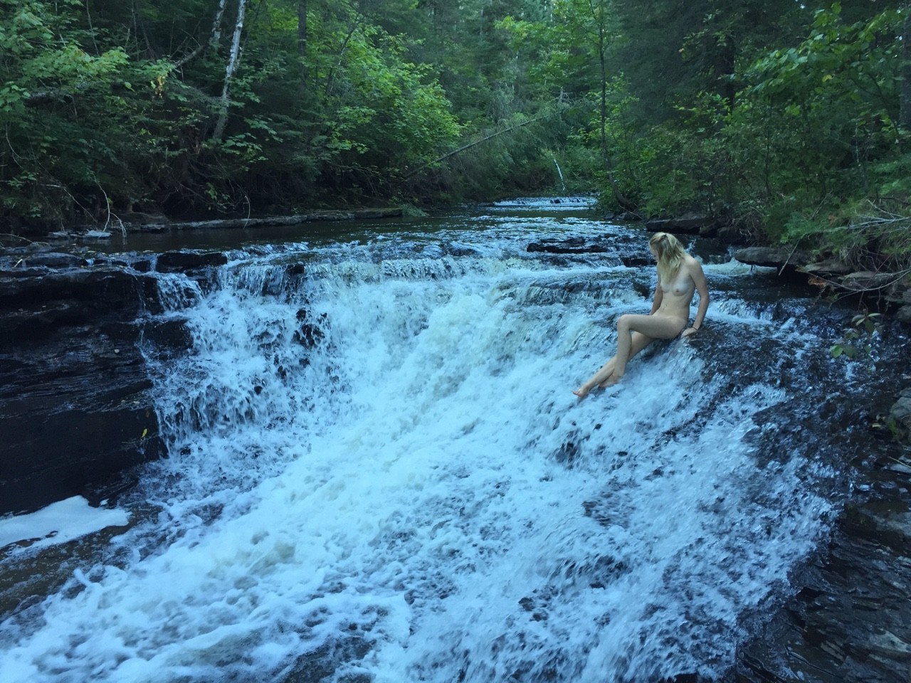 Canadian Blogger Babe Kayleh