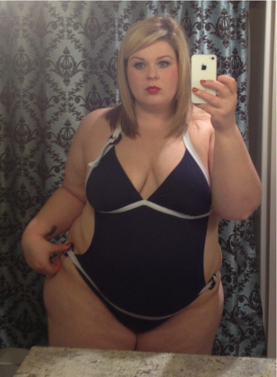 Thick Selfie BBW Blonde Cutie