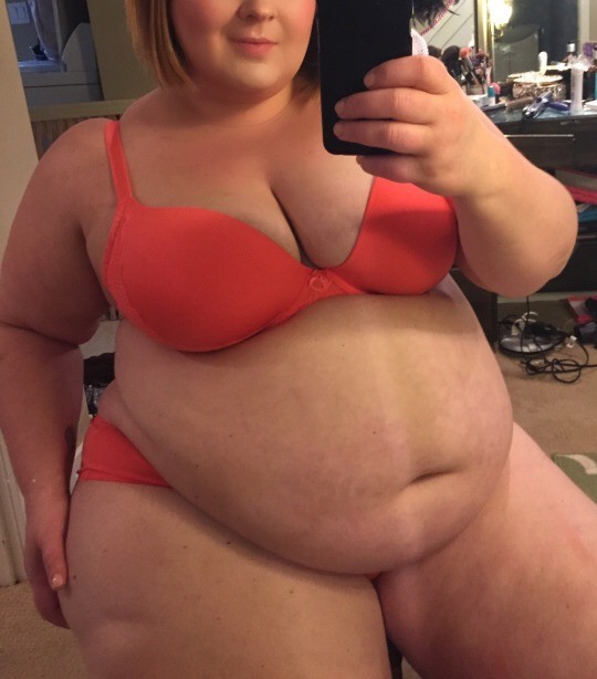Thick Selfie BBW Blonde Cutie