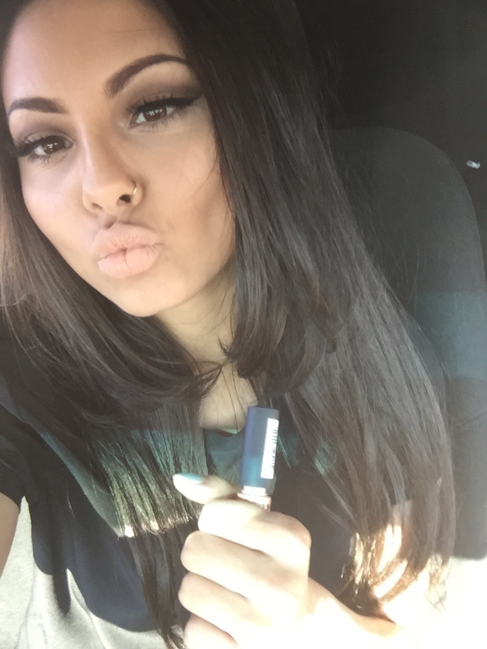 Sexy Brunette Fuckdoll