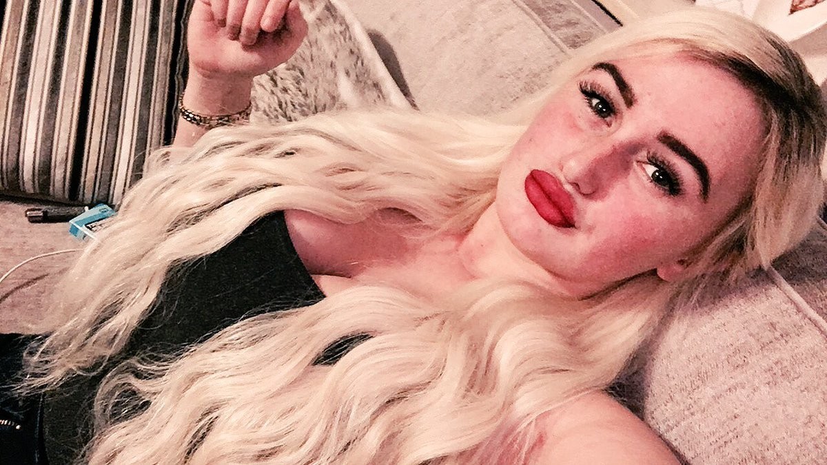 Blonde Big Tits Chav Fucktoy