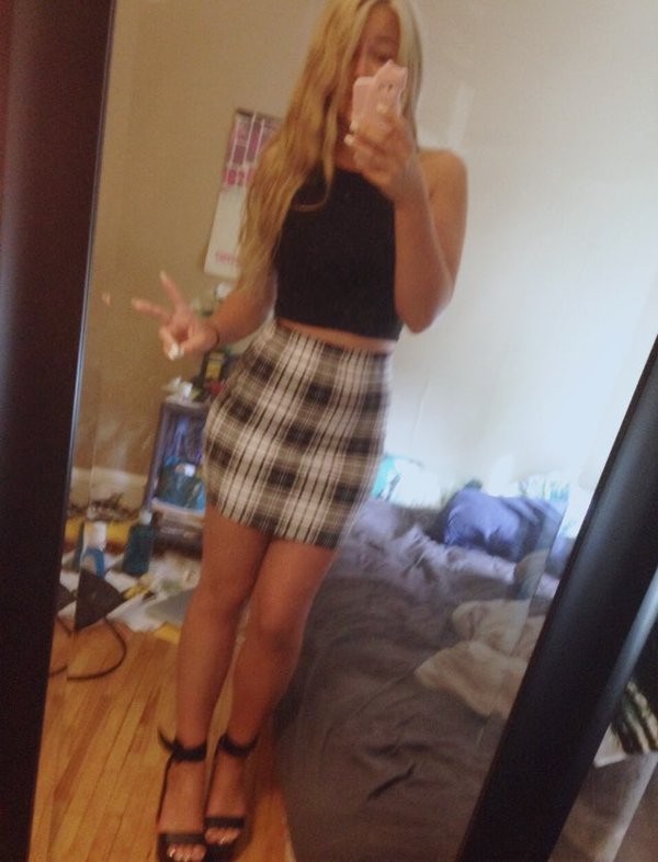 Kyra H Amazing Hot Selfies