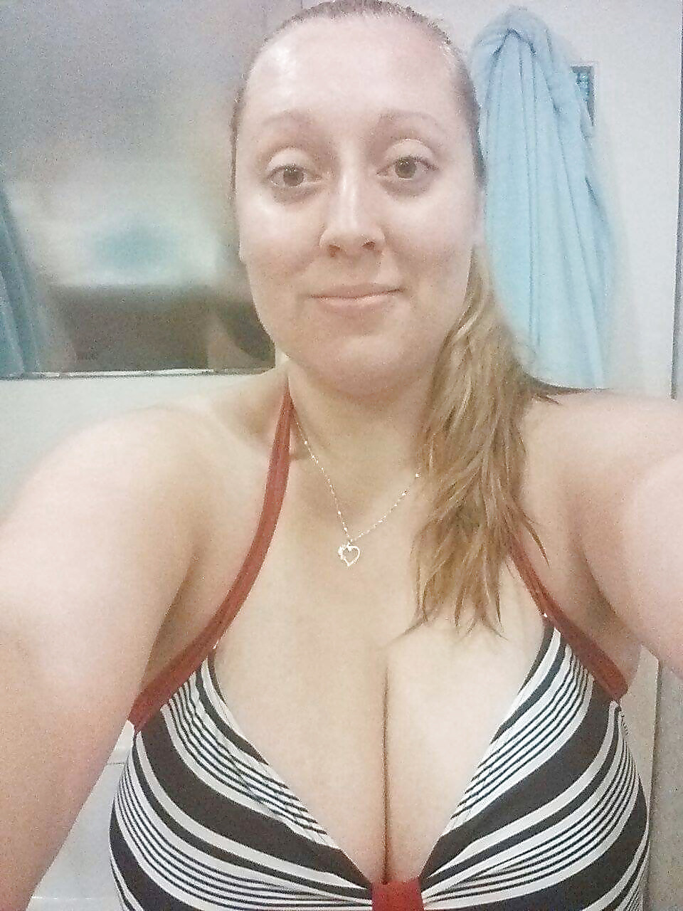 Marianne H Big Tit Selfie